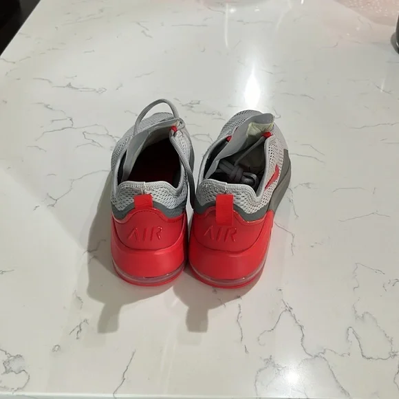 Nike Airmax Motion - Picture 3 of 4